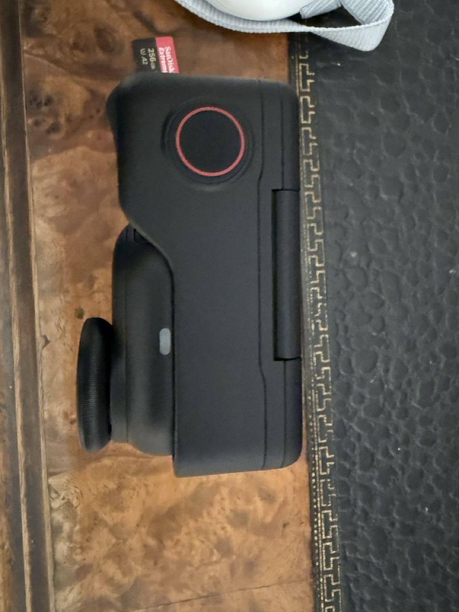 Insta360 Action Cam: Insta 360 Go Ultra – Nuovo (secondo la descrizione) da Zürich venduto da J3N53N 3