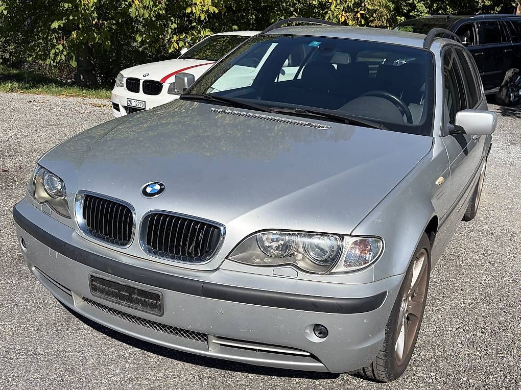 Automobili: BMW 330xi Touring – Usato da Wädenswil venduto da Nadeshkim1 3