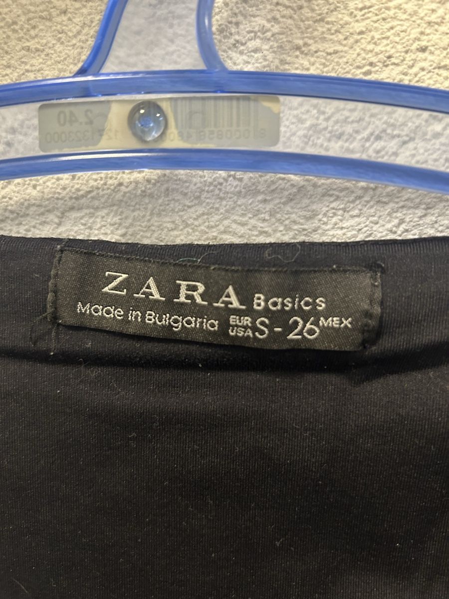 Zara Tops: Top sans manches noir Zara – Gebraucht aus Bôle von sev_n85b 1