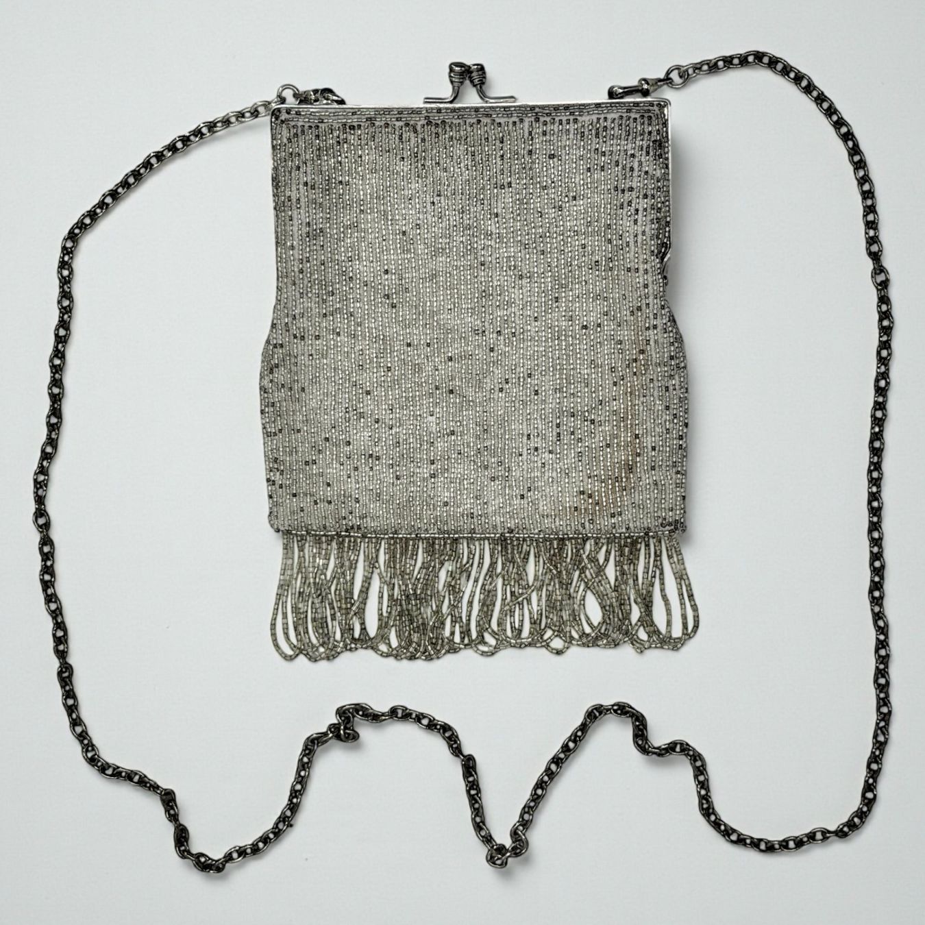 Borse da donna: Sac à main vintage Inge Christopher perlé argenté – Usato da Morges venduto da vintiques