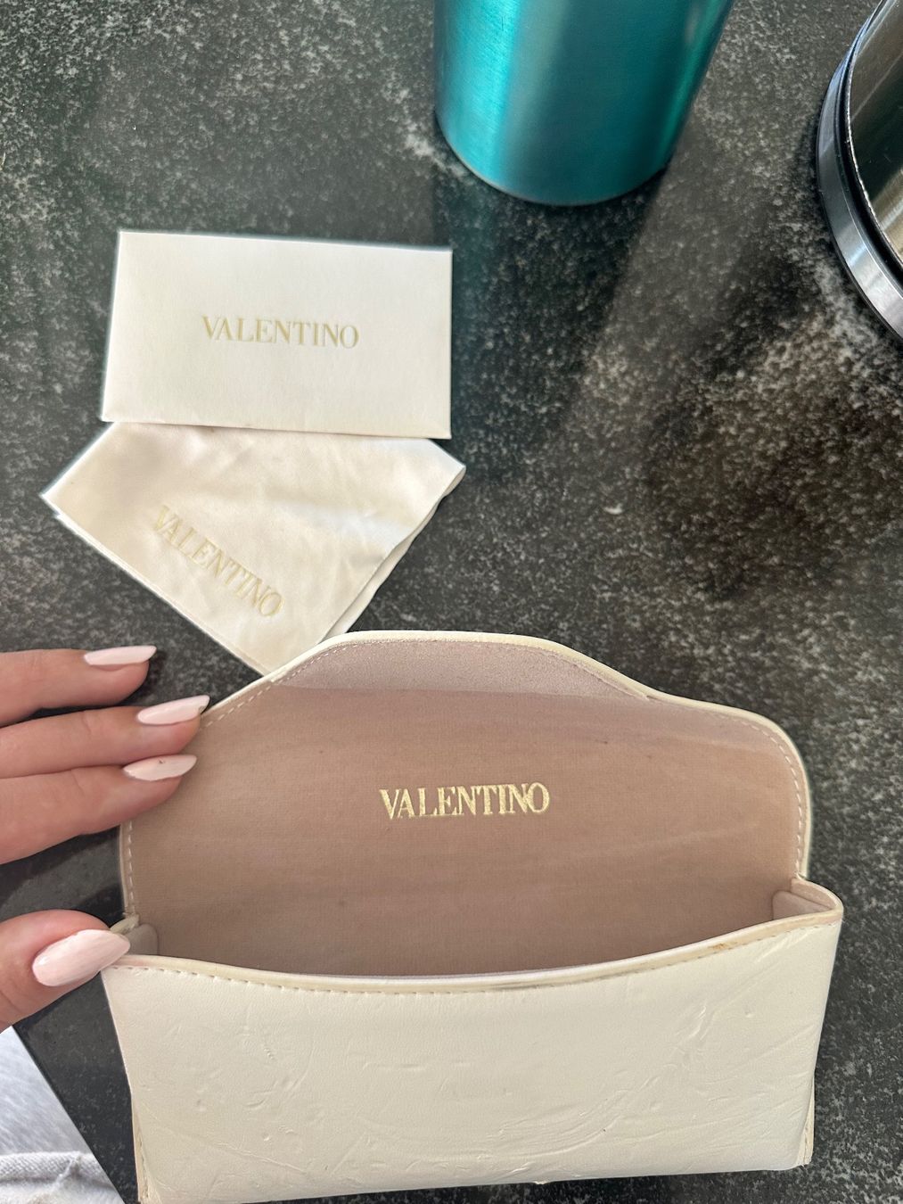Altro in  Abbigliamento & Accessori: Valentino Brillenetui – Usato da Konolfingen venduto da gle_nbf9