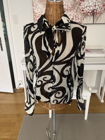 Bluse schwarz-weiss mit Schlaufe, Taifun, 36