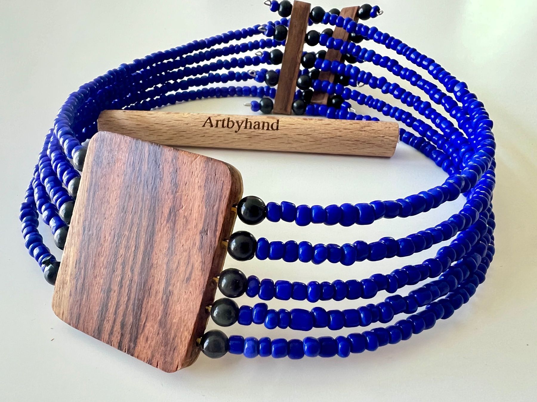 Catenine: Beidseitig tragbare Statement Kette Perlmutt & Holz 5-Strang – Usato da Ruswil venduto da artbyhand 1
