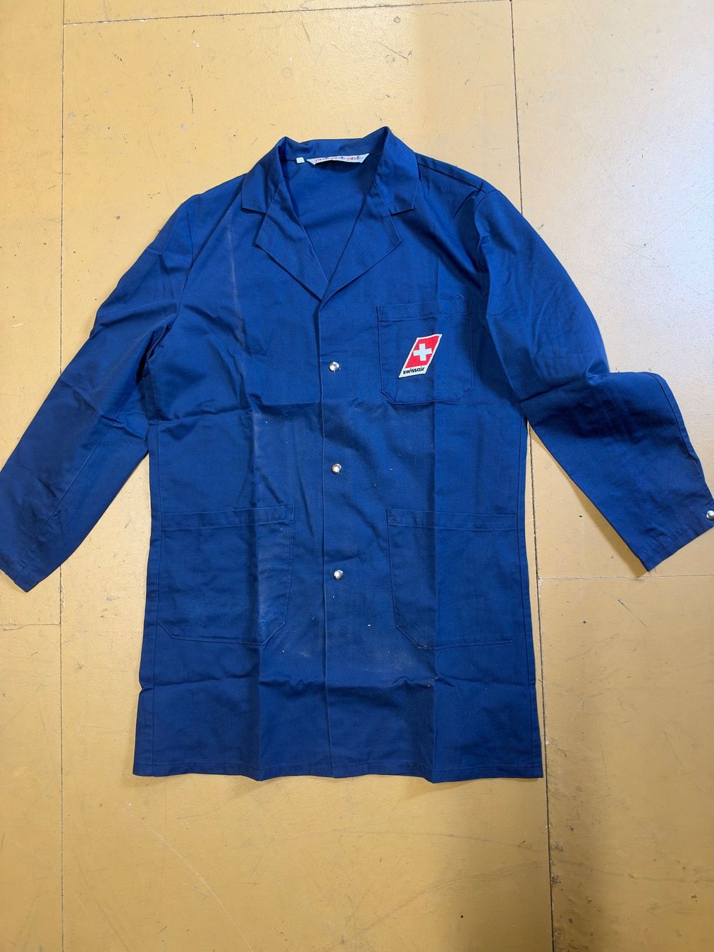 Swissair Uniformen: Arbeitskittel Swissair – Gebraucht aus Zürich von 888simon888 2
