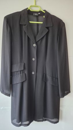 Veste longue noire élégante, taille 44 en voile