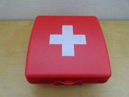 Tupperware Sandwich Box / Erste Hilfe Box