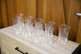 Neun Kristallglas Trinkgläser