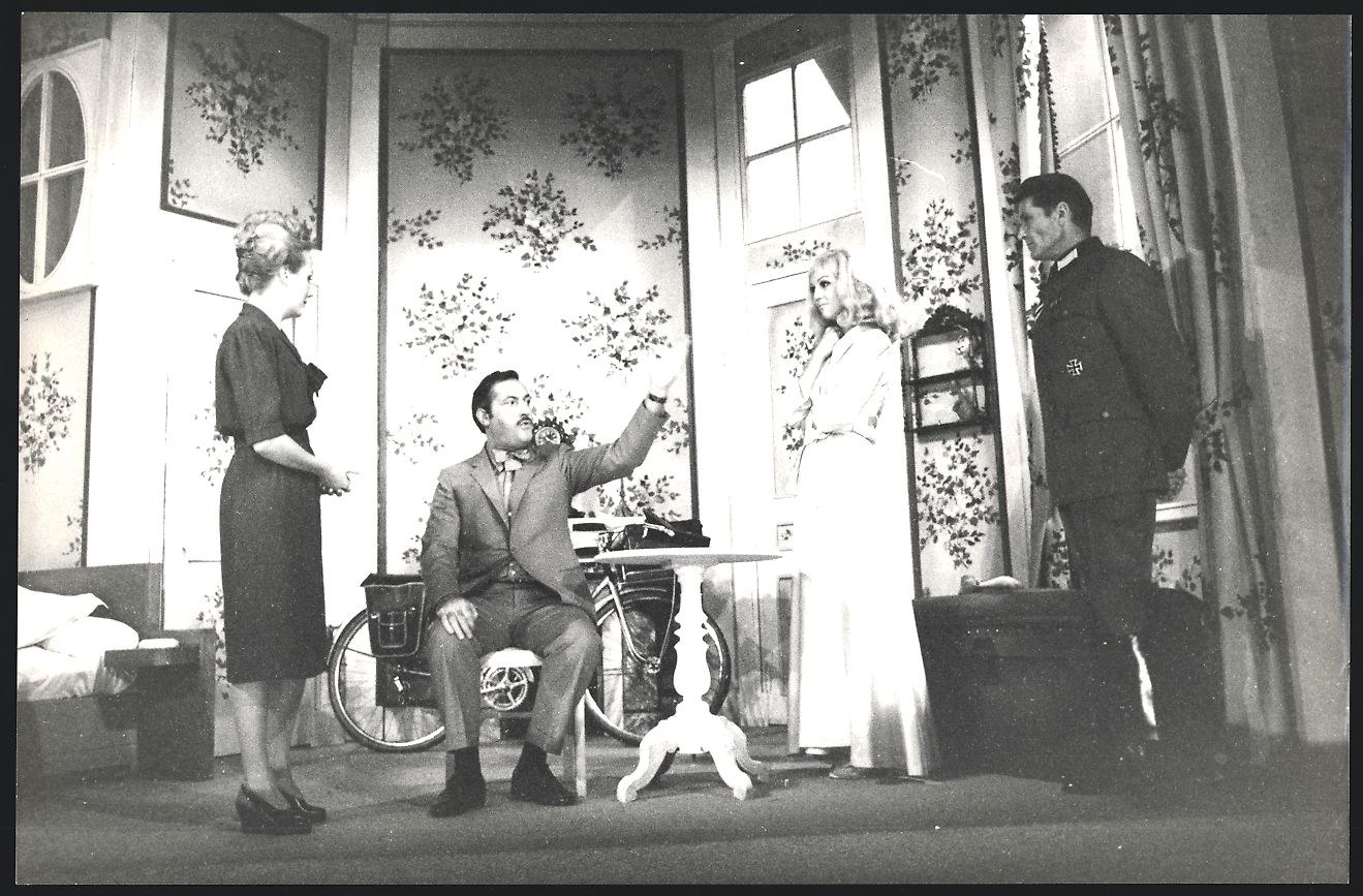 Fotografie & Manifesti: Fotografie Schauspielerin Mireille Darc  – Usato da Berlin venduto da bartko-reher