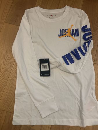 Boys Nike Jordan long-sleeved Tee - Size L - new