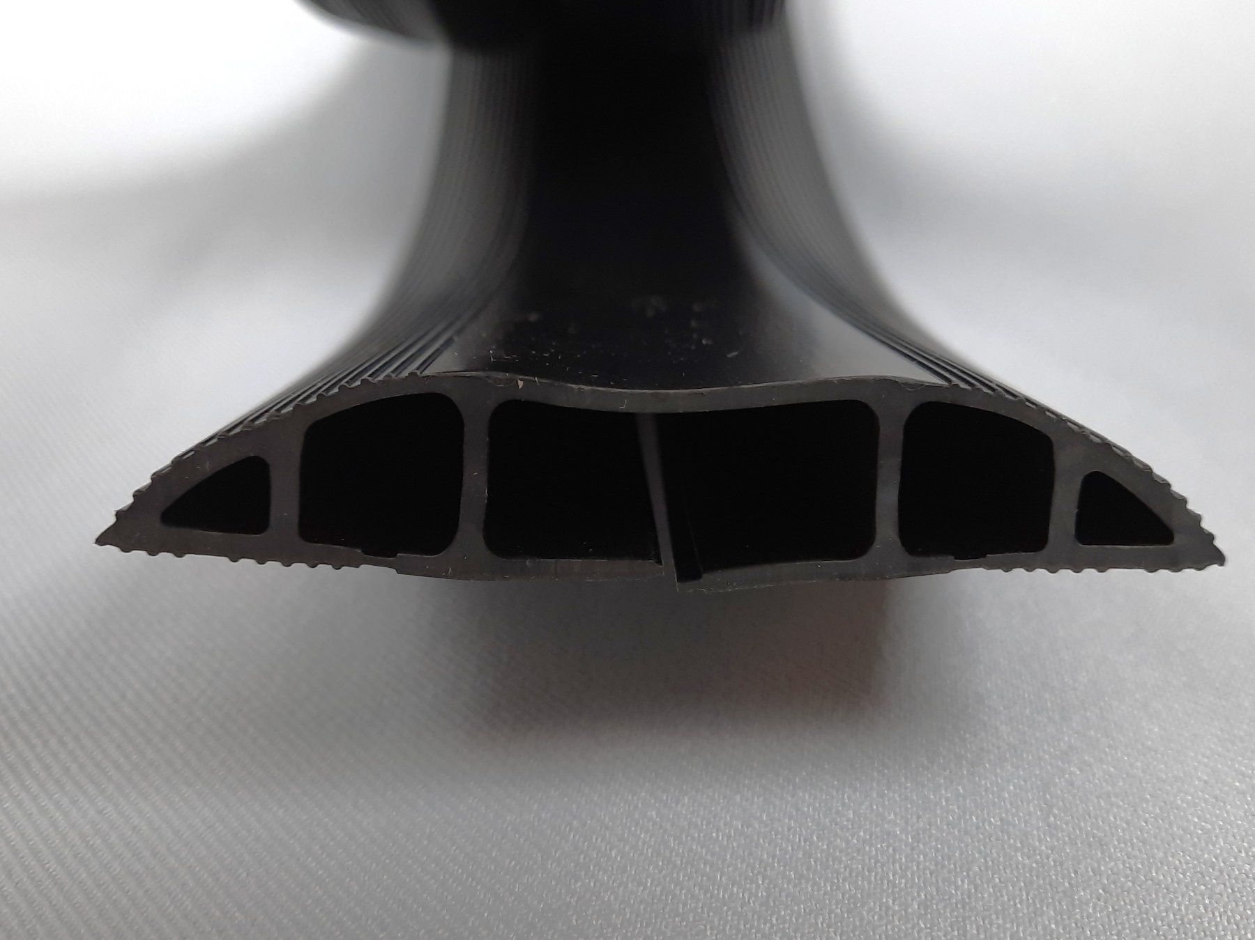 Cavi: ADDIT Kabelabdeckung 150 cm, schwarz – Nuovo e nell'imballaggio originale da Beinwil am See venduto da Restwert_Beinwil 1