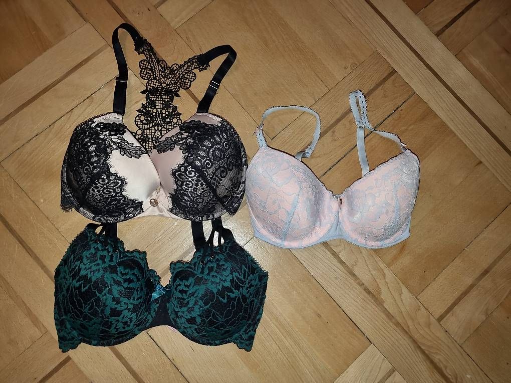 Hunkemöller Altra biancheria intima: Hunkemöller BH Set Dessous NEU 65F – Usato da St. Gallen venduto da rid_2fs2