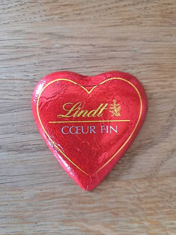 Lindt Cibi & Specialità: Lindt Schoggiherzen 5 Stk. – Nuovo e nell'imballaggio originale da Uhwiesen venduto da Marthalen02