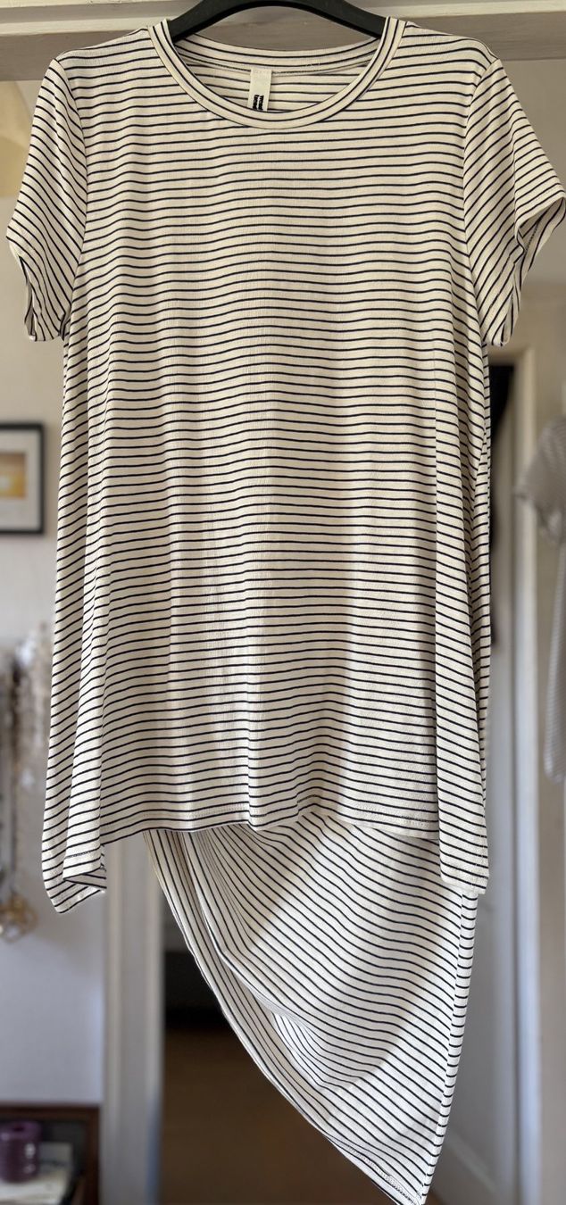 T-Shirts: T-SHIRT COTON ET VISCOSE!! M – Neu und originalverpackt aus Locarno von NicoNion