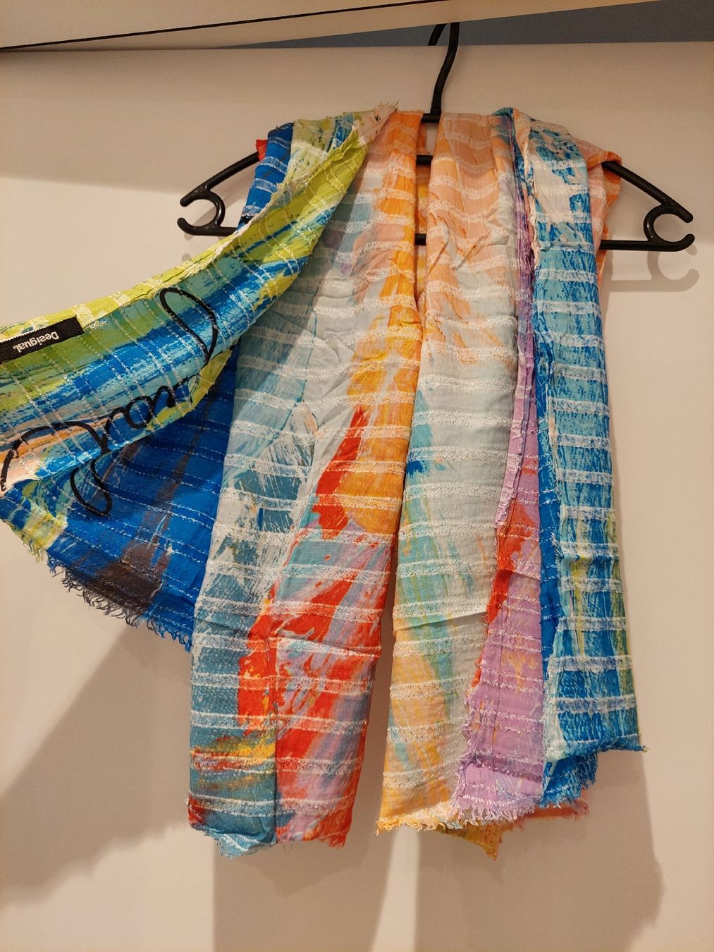 Desigual Foulards & écharpes: Foulard Schal Desigual – D'occasion à Bellinzona par Lorenna 1