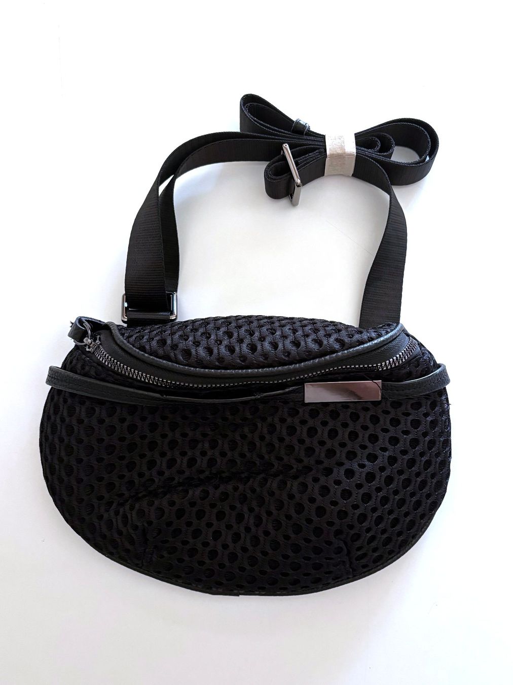 Borse da donna: Tasche, Beuteltasche – Nuovo e nell'imballaggio originale da Luzern venduto da Jurschka