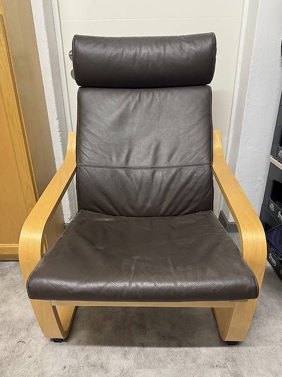 Ikea Poltrone: IKEA POÄNG Leder-Sessel mit Hocker – Usato da Olten venduto da wit_7rs9 2