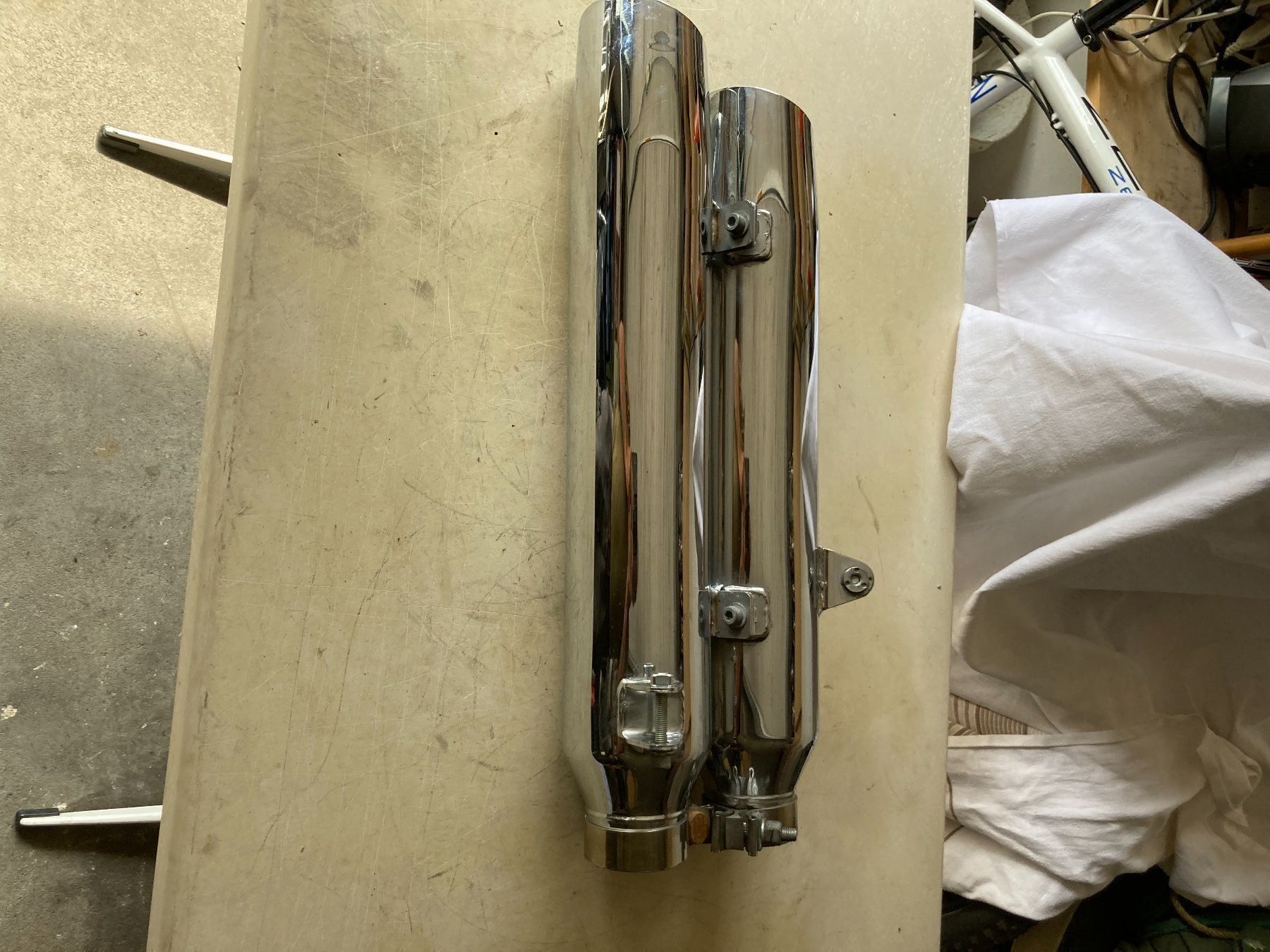 Harley-Davidson Tutti i ricambio per moto: Harley Davidson Auspufftöpfe V Rod – Usato da Schötz venduto da Harley35 2