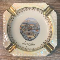 Antiker Porzellan Aschenbecher aus Limoges/F - Sujet Lourdes