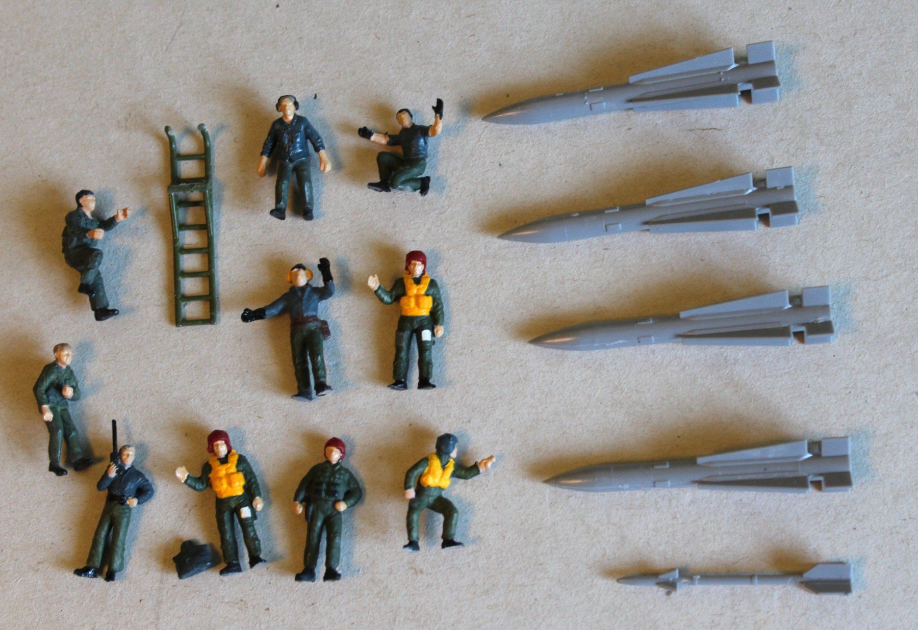 Kit di modellismo & Modellini statici: F-14D Tomcat der VFA-31 (Tomcatters, callsign "Felix") 1:72 – Usato da Worblaufen venduto da Cookie23 6