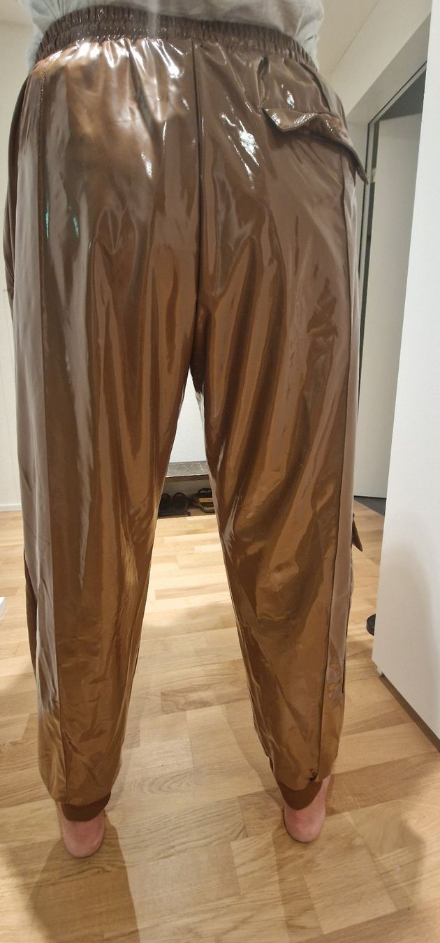 Adidas Pantaloni: Adidas Neu Hose Ivy Park – Nuovo e nell'imballaggio originale da Niederwangen BE venduto da tim_8hyw 5