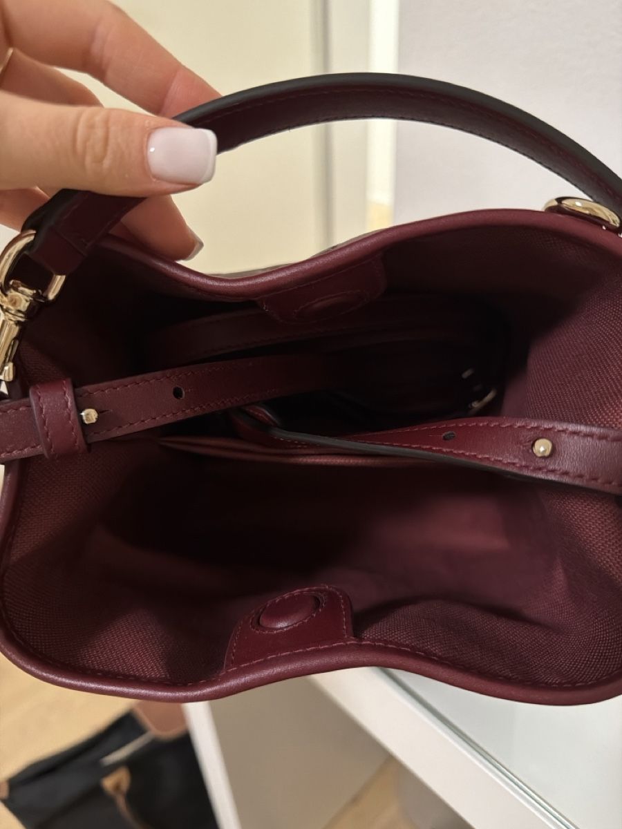 Gucci Borse da donna: Gucci Bucket Bag in Bordeaux – Nuovo (secondo la descrizione) da St. Gallen venduto da TairiZ 2