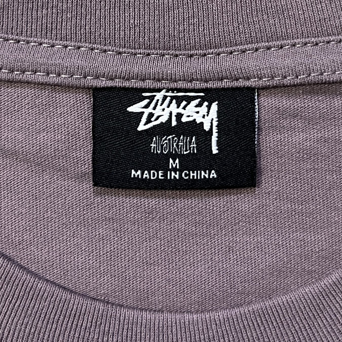 Stüssy T-shirt: Stüssy Pocket Tee (M) – Nuovo (secondo la descrizione) da Chamoson venduto da Sapoloshop 2