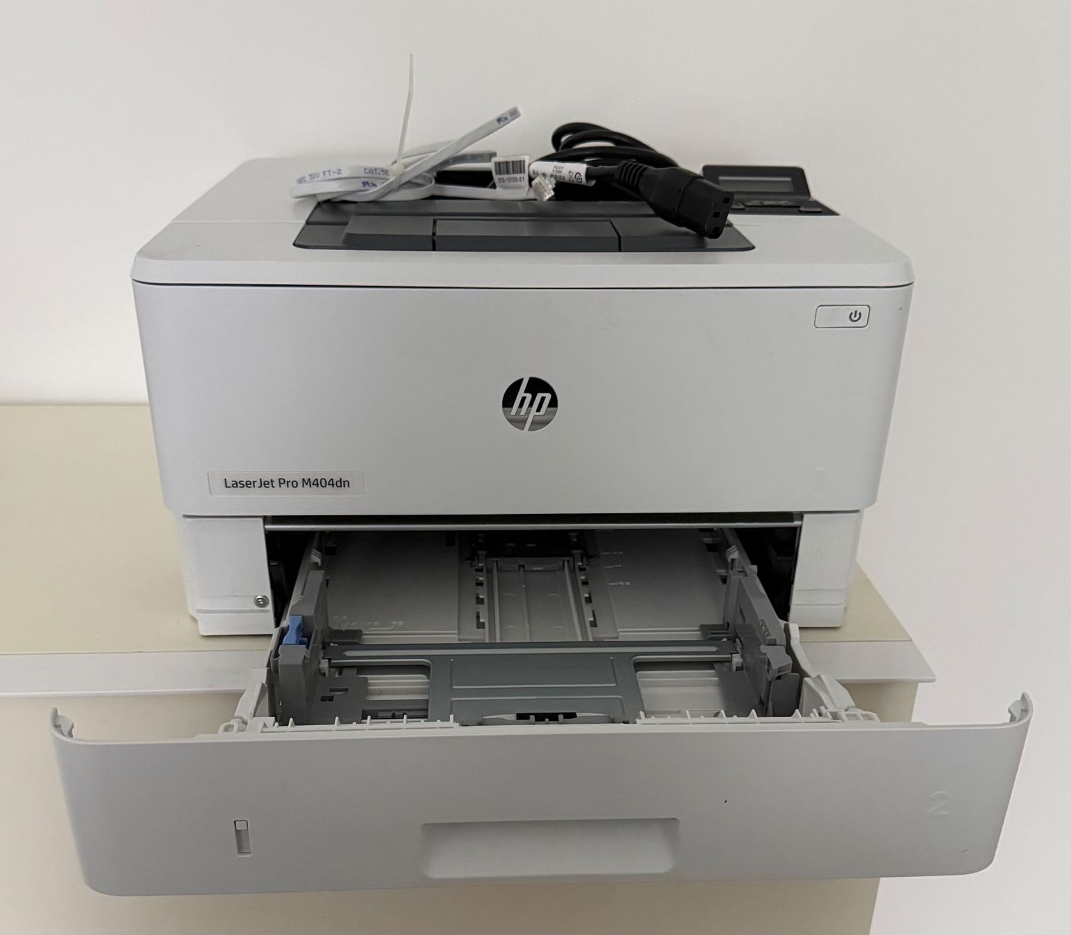 Stampanti: HP LaserJet Pro M404dn – Usato da Gattikon venduto da finebooks 2