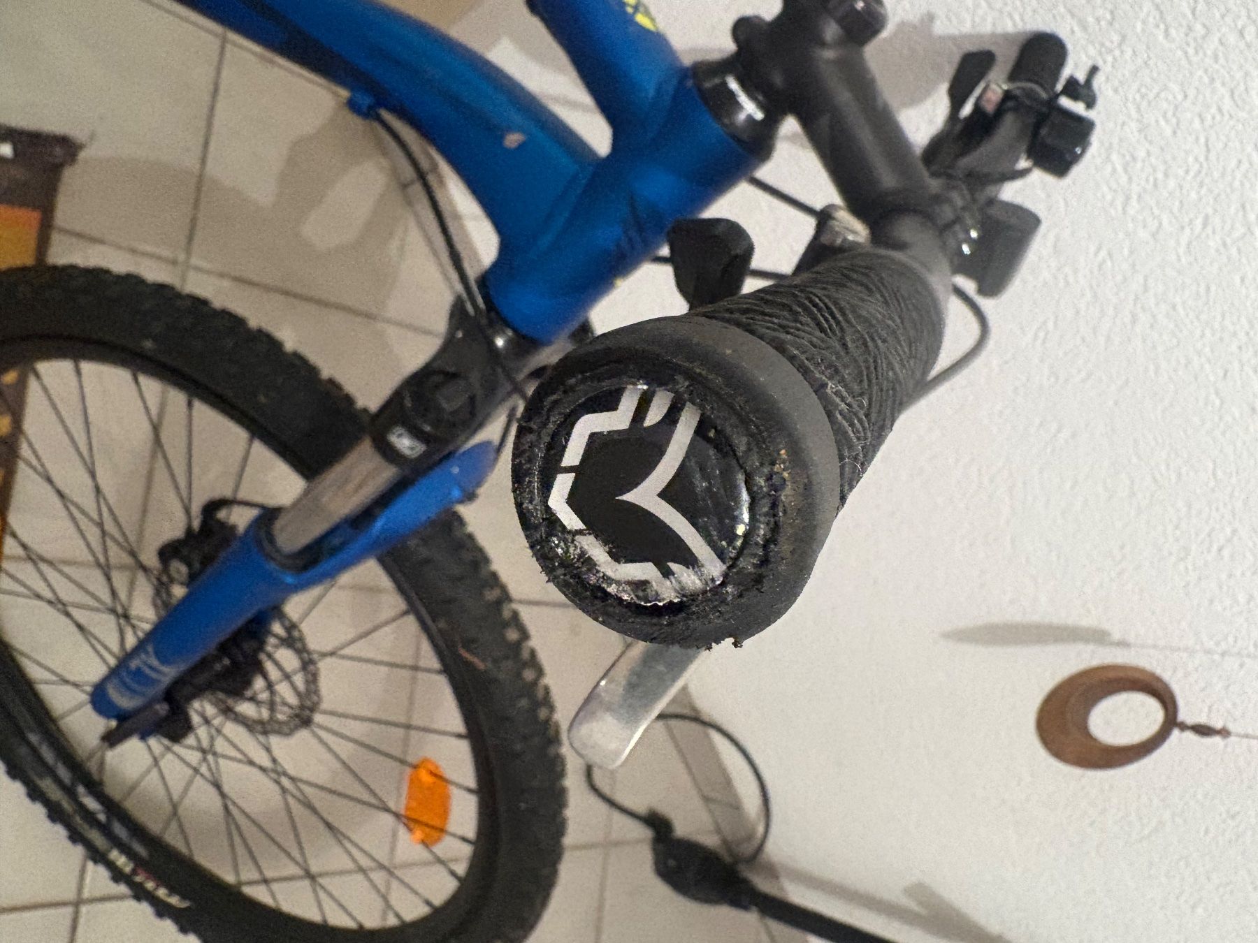 Felt Biciclette: VTT FELT bleu ado 10-14 ans – Usato da Vuadens venduto da Natata88 8