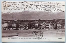 Genève - Le Quai du Mt-Blanc et la Chaîne du Jura