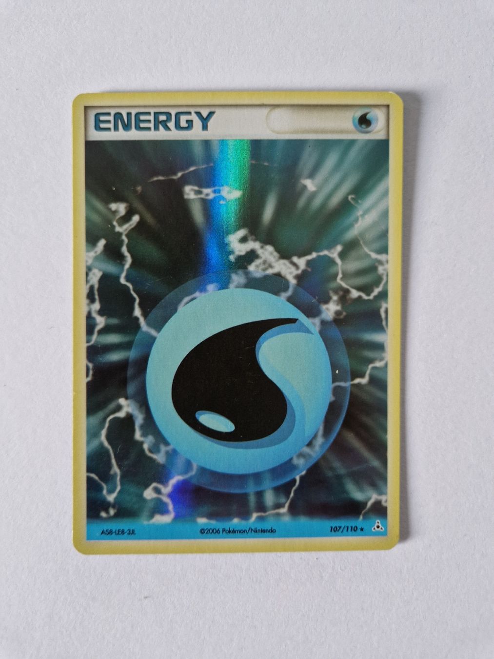 Pokémon Sammelbilder & Trading cards: Water Energy - Phantom Forces - EN  – Gebraucht aus Romont FR von raj_sjv9
