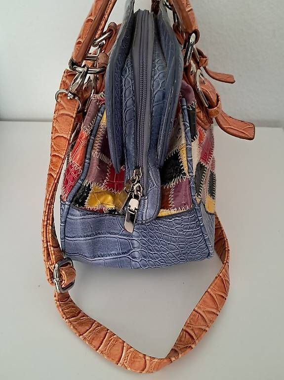 Taschen für Damen: Damentasche  – Neu und originalverpackt aus Basel von len_t965 1