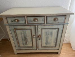 Wunderschöne Vintage-Kommode/ Schrank aus Massivholz