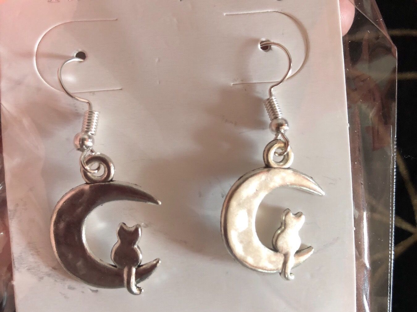 Orecchini pendenti & Orecchini a lobo: Ohrringe Halbmond mit Katze / Nr. 114 – Nuovo (secondo la descrizione) da Gams venduto da Mariawicca 3
