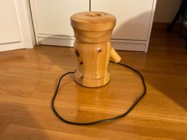 Kleine Mühle aus Holz (elektrisch)