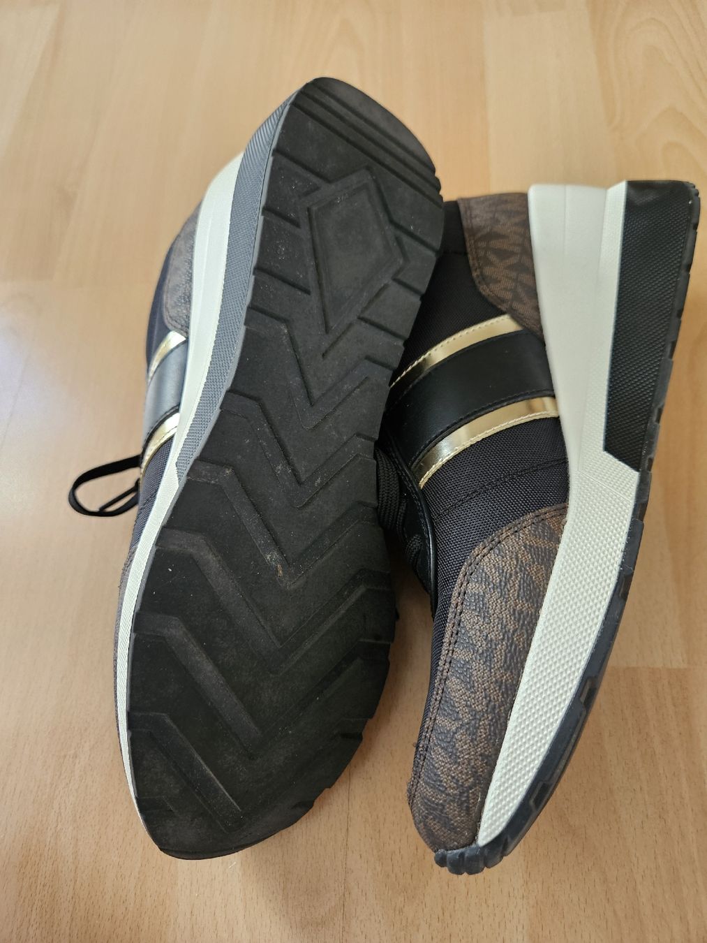 Michael Kors Chaussures femmes: Michael Kors Sneaker, Grösse 40 – D'occasion à St. Gallen par Rebiili 5