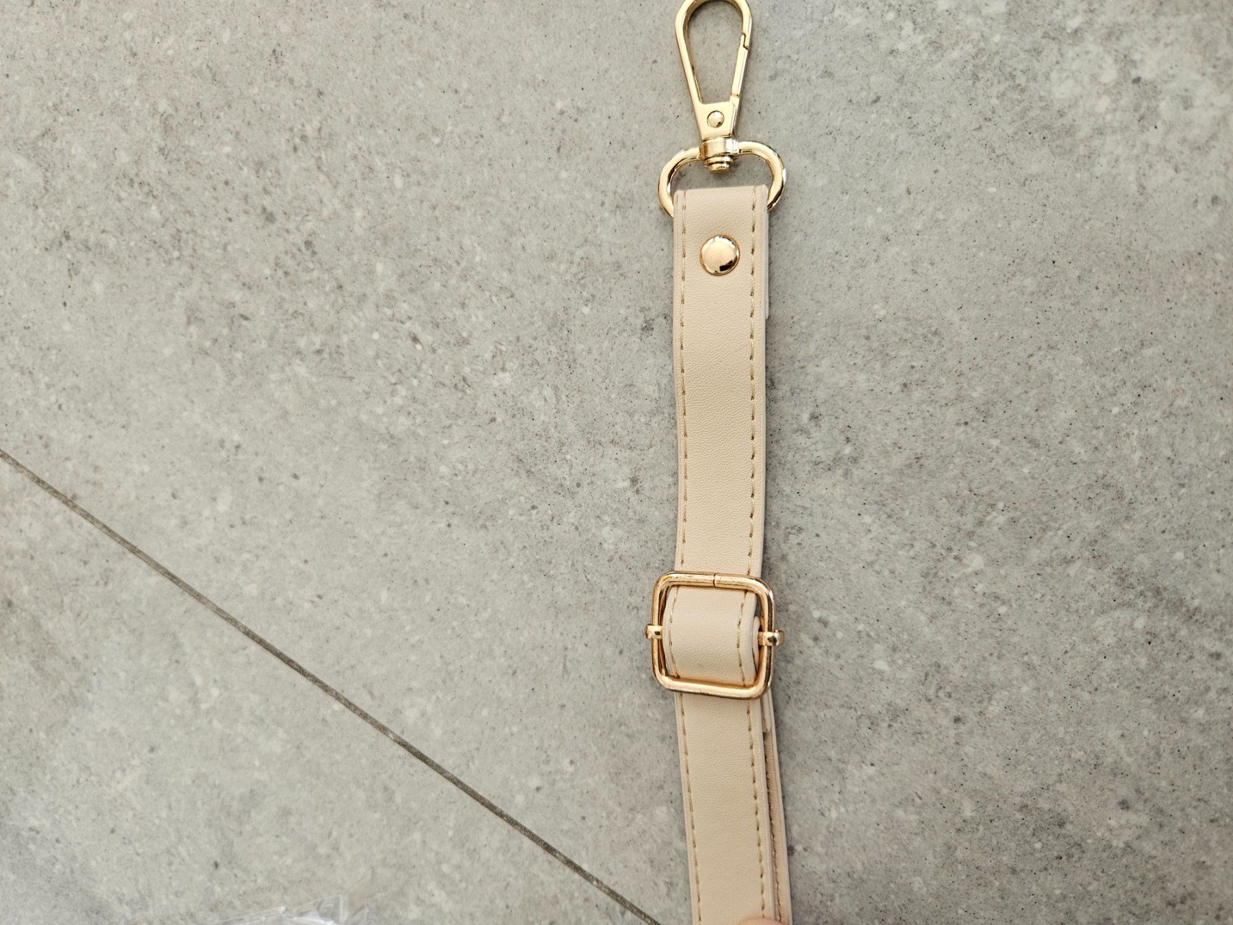 Sonstige Kleidung & Accessoires: Schulterriemen, Schultergurt, Strap, Taschengurt – Neu (gemäss Beschreibung) aus Wiesendangen von Sinhuk 5