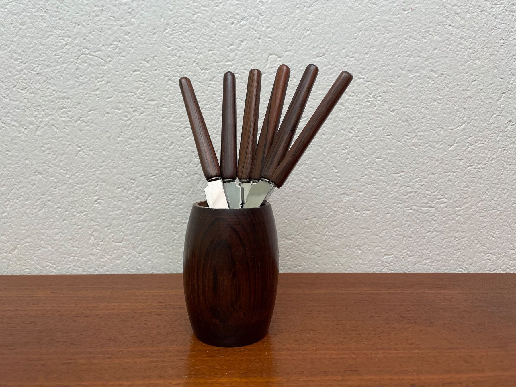 Solingen Set di posate: Vintage Buttermesser Set Palisander mit Halter Messer Set – Usato da Zürich venduto da Vintagewiesel 1