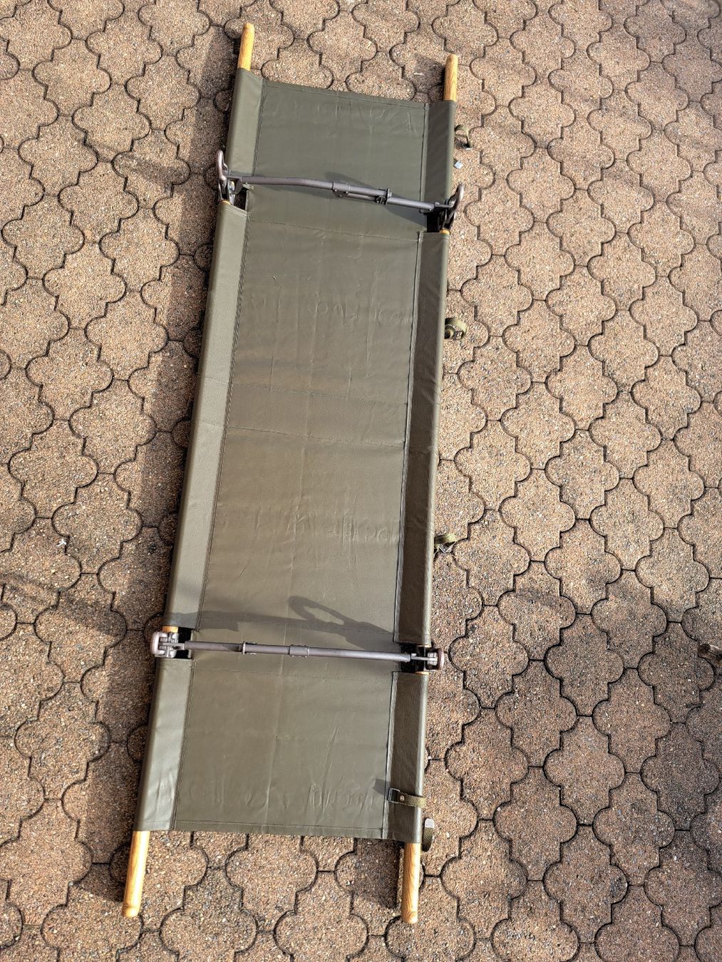 Chaises longues: original schweizer Armee Sanitätsbarre – D'occasion à Zufikon par olinielsen 3