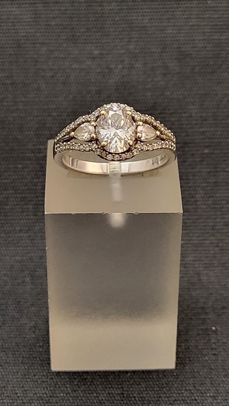 Ringe: Funkelnder Silberring – Gebraucht aus Basel von spinne02