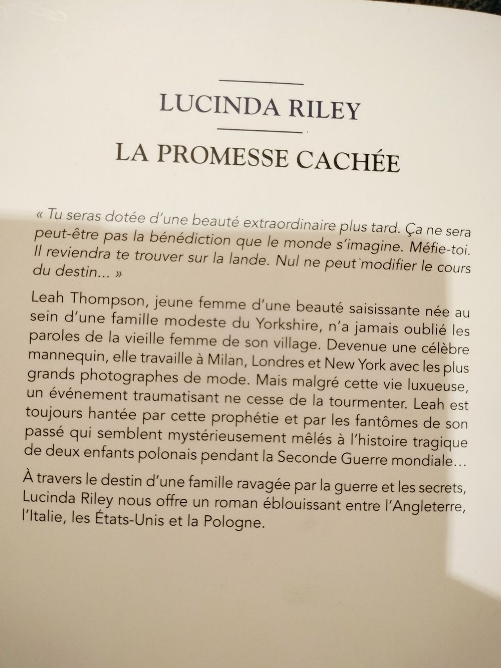 Libri: La Promesse cachée Lucinda Riley, – Usato da Cortaillod venduto da rozinna 1