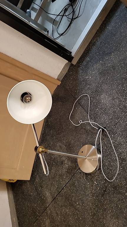 Lampade: Tischlampe – Usato da Ittigen venduto da TheLumabu 1