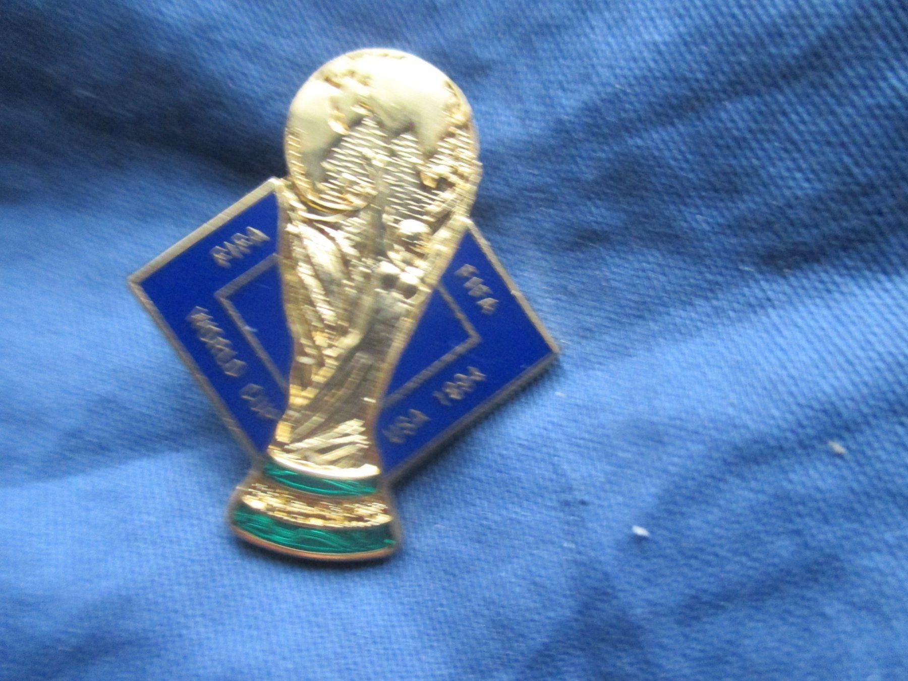 Fifa Placchette & Badge: pin's FIFA : USA World Cup 1994 – Usato da Colombier NE venduto da Nevenma 1
