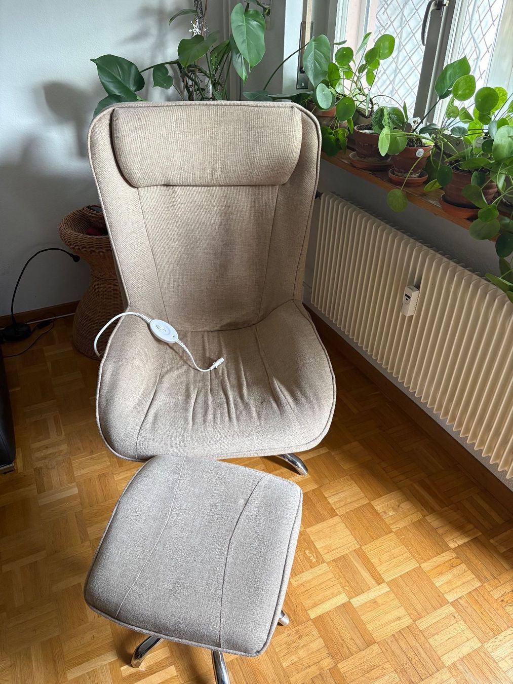 Poltrone: Moderner heizender Sessel mit Metallfüssen – Usato da Bern venduto da ann_5m92 2