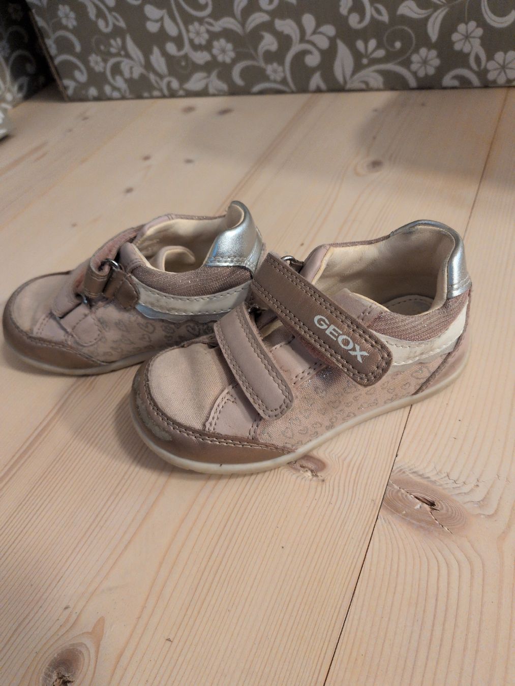 Geox Schuhe für Mädchen: Geox Schuh Gr. 23 – Gebraucht aus Oberhelfenschwil von Tattar 2