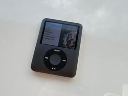 Akku neu! iPod Nano 3 8GB mit Zubehör Space Grey