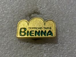 Ansteckpin 103: Teppiche Bienna
