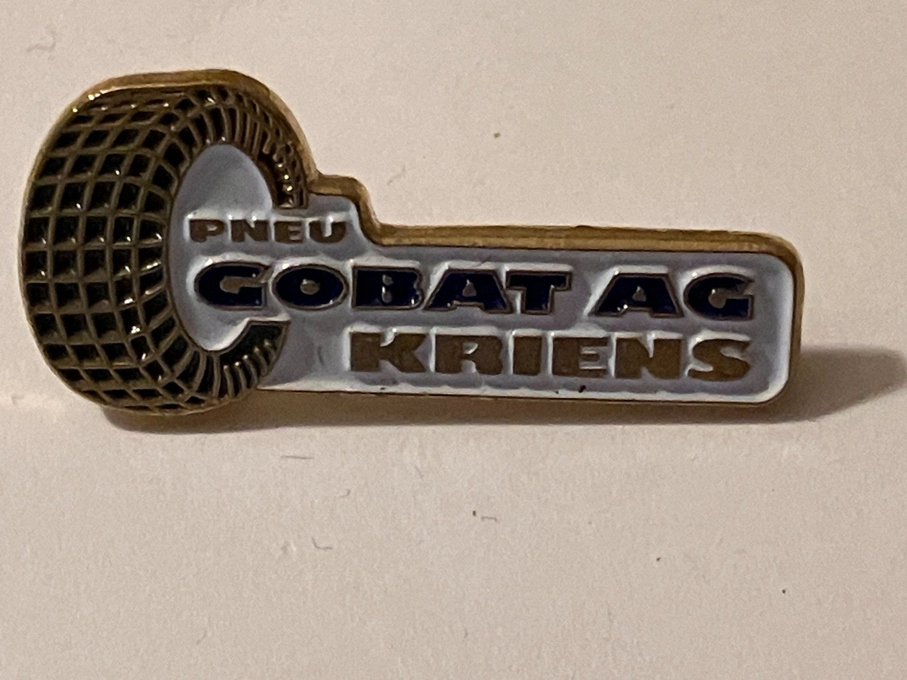 Placchette & Badge: 1 Pin Pneu Corat AG Kriens – Usato da Basel venduto da djwwpp