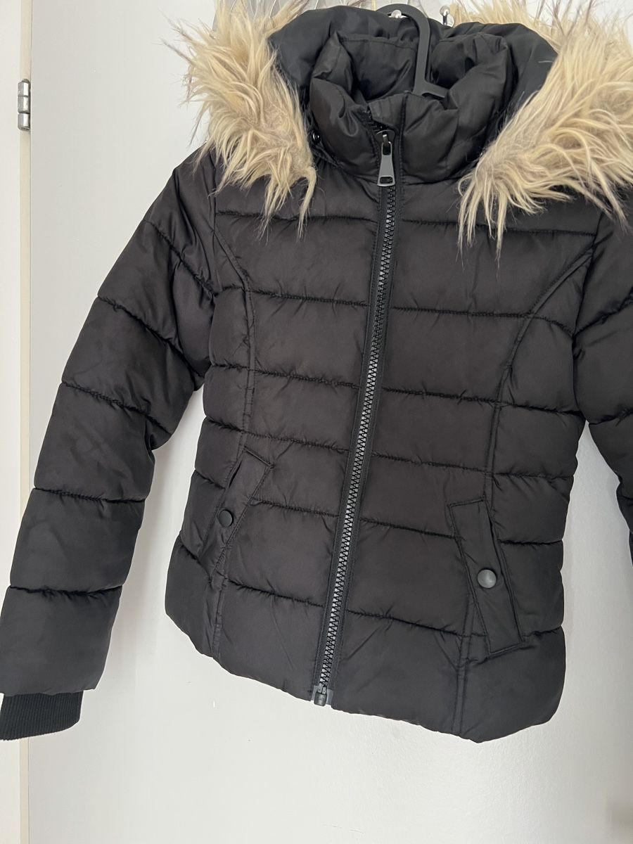 H&M Giacche & Cappotti: * Winterjacke Mädchen 134 * – Nuovo (secondo la descrizione) da Küsnacht ZH venduto da MSSL 1