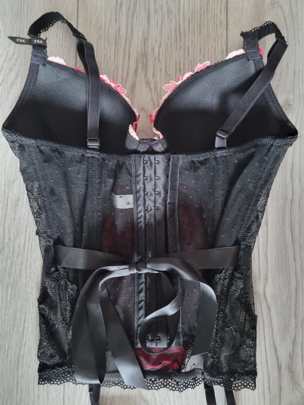 Altra biancheria intima: Guêpière bonnet 75C, taille 36 – Usato da Grand-Lancy venduto da Evelyne010 5