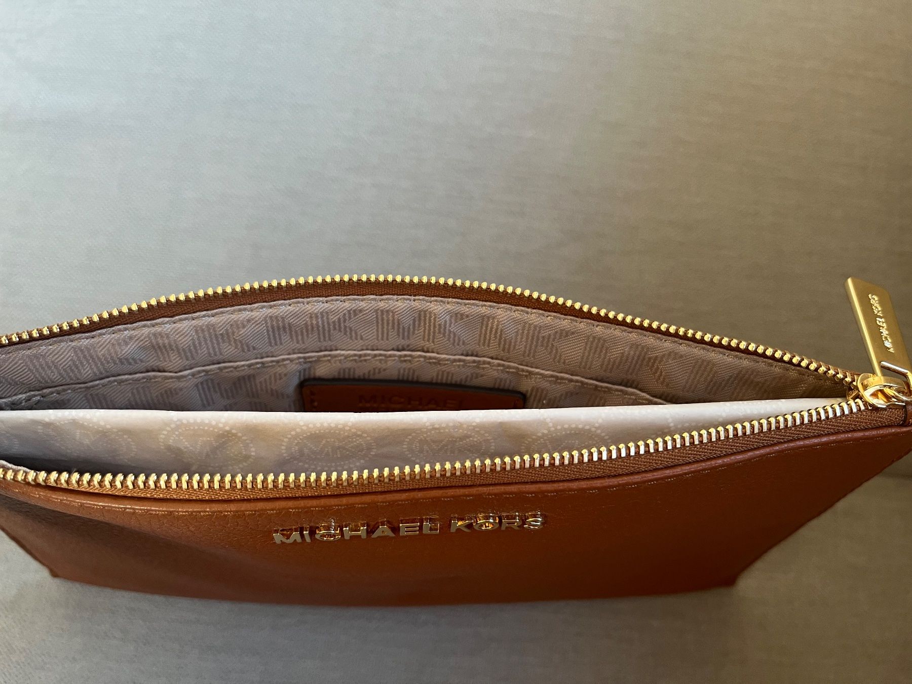 Michael Kors Borse da donna: Michael Kors  - Bedford Zip Clutch NEU – Nuovo (secondo la descrizione) da Zürich venduto da Jan_i203 3